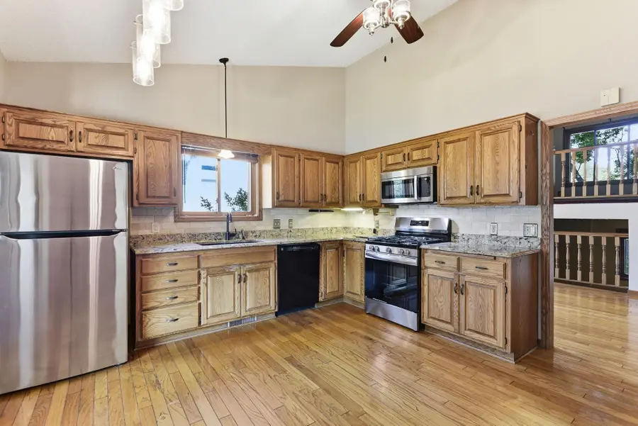 400 Interlachen Road, Burnsville, MN 55306 - #3