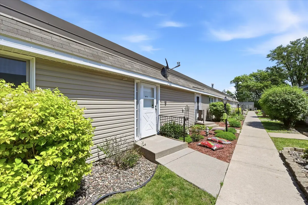 6081 Paris Avenue N #B2, Stillwater, MN 55082 - #1