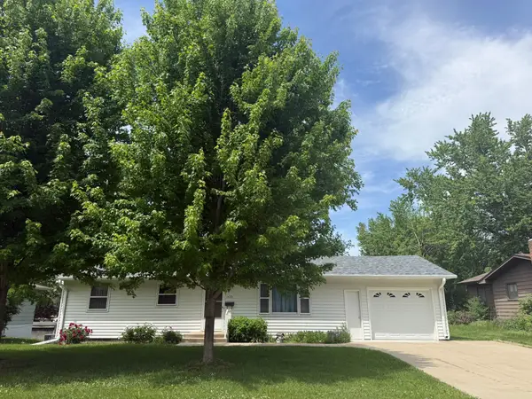 1420 Highland Place, Faribault, MN 55021