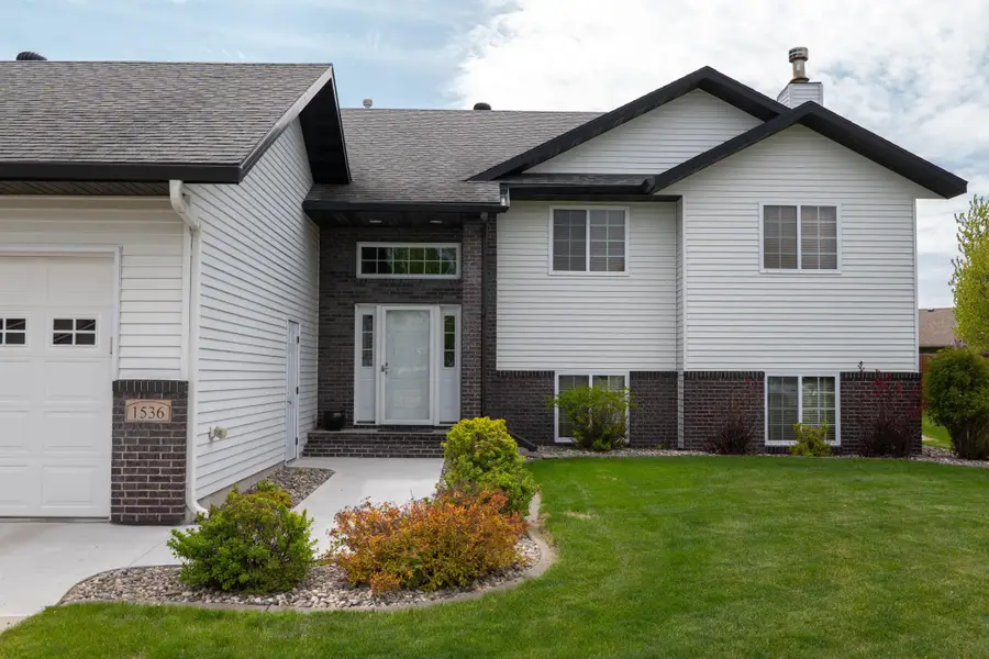 1536 Cambridge Drive, West Fargo, ND 58078 - #2