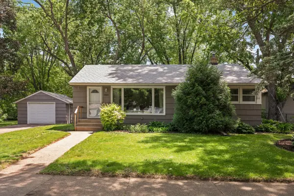 1304 Hall Avenue, Saint Paul, MN 55118