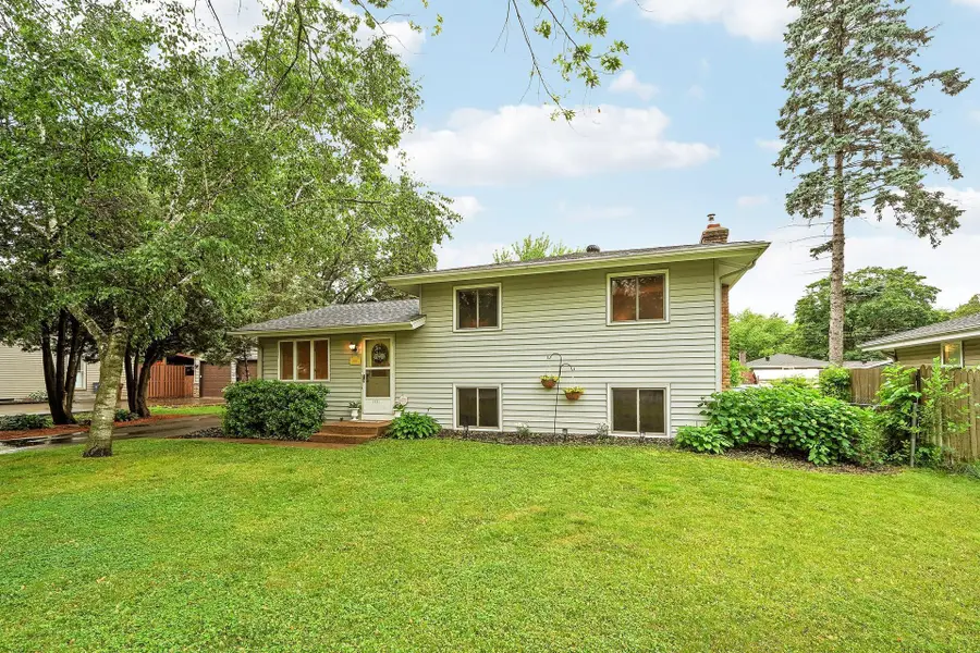 3431 Emerald Drive, Saint Paul, MN 55110 - #2