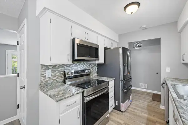8941 48th Avenue N, Minneapolis, MN 55428