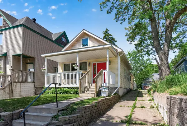 869 Desoto Street, Saint Paul, MN 55130