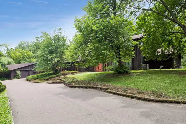 3 Angell Court, Saint Paul, MN 55118
