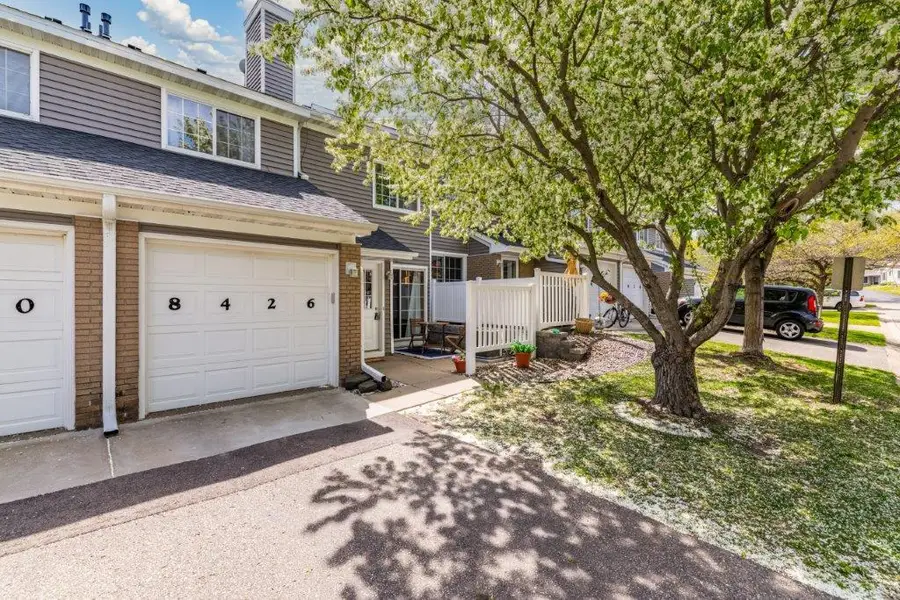 8426 Copperfield Way #93, Inver Grove Heights, MN 55076 - #2