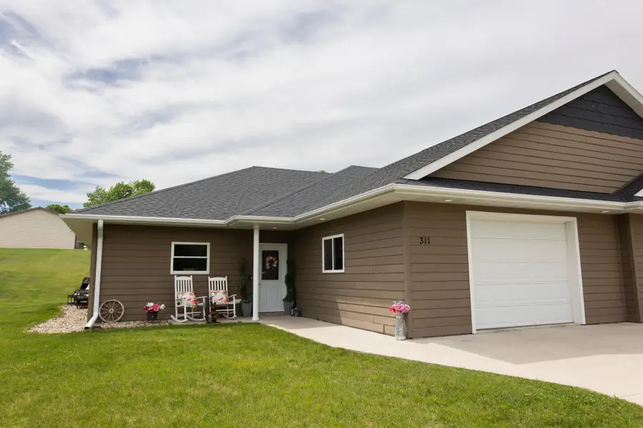 311 Tennessee Avenue, Adrian, MN 56110 - #2