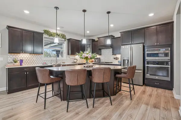 5928 Pinnacle Circle Ne, Prior Lake, MN 55372