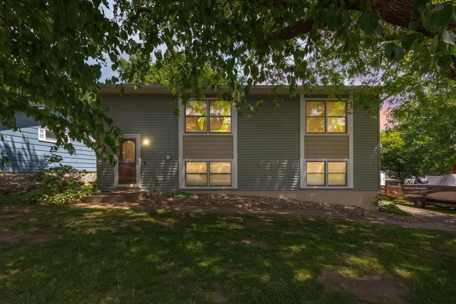 1401 Autumn Drive, Faribault, MN 55021 - #2