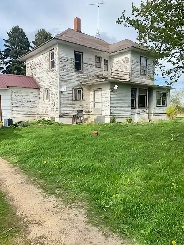 2143 270th Avenue, Truman, MN 56088