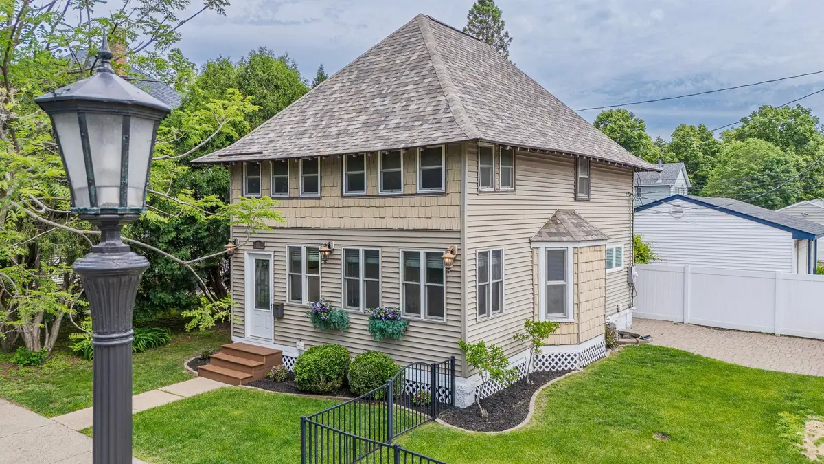 148 Wilder Street N, Saint Paul, MN 55104 - #1