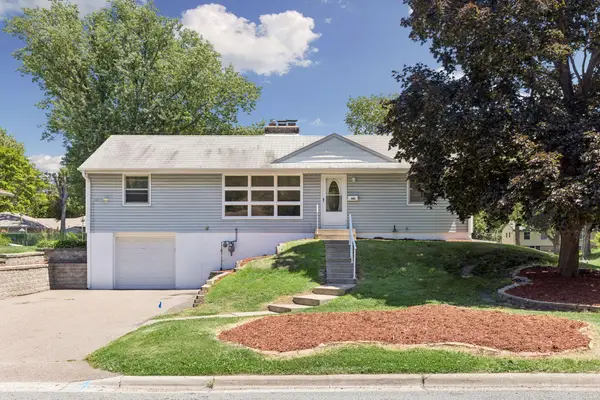 4002 Nevada Avenue N, Minneapolis, MN 55427