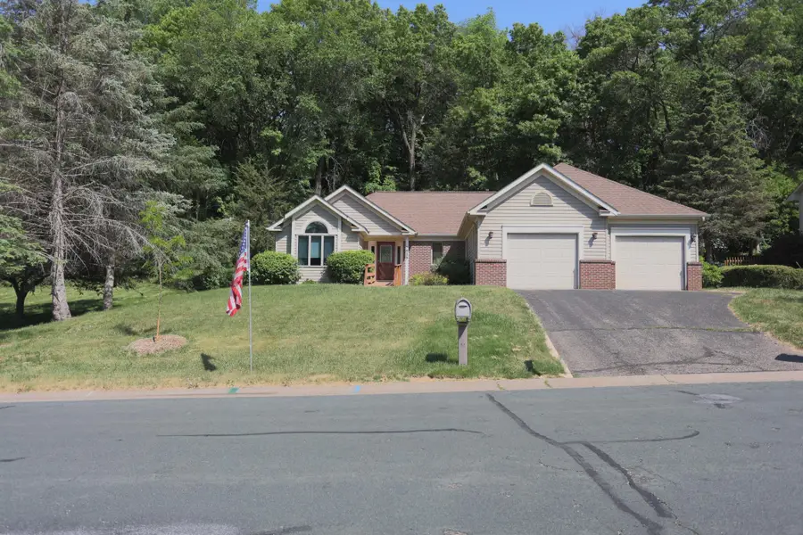 1825 Golf View Drive, River Falls, WI 54022 - #2