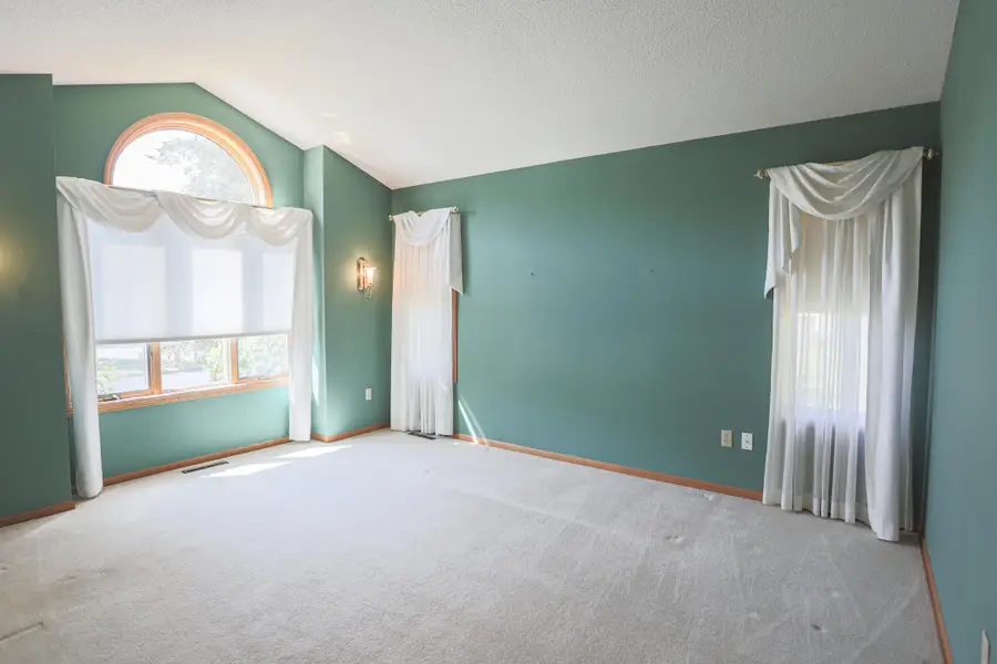 1825 Golf View Drive, River Falls, WI 54022 - #3