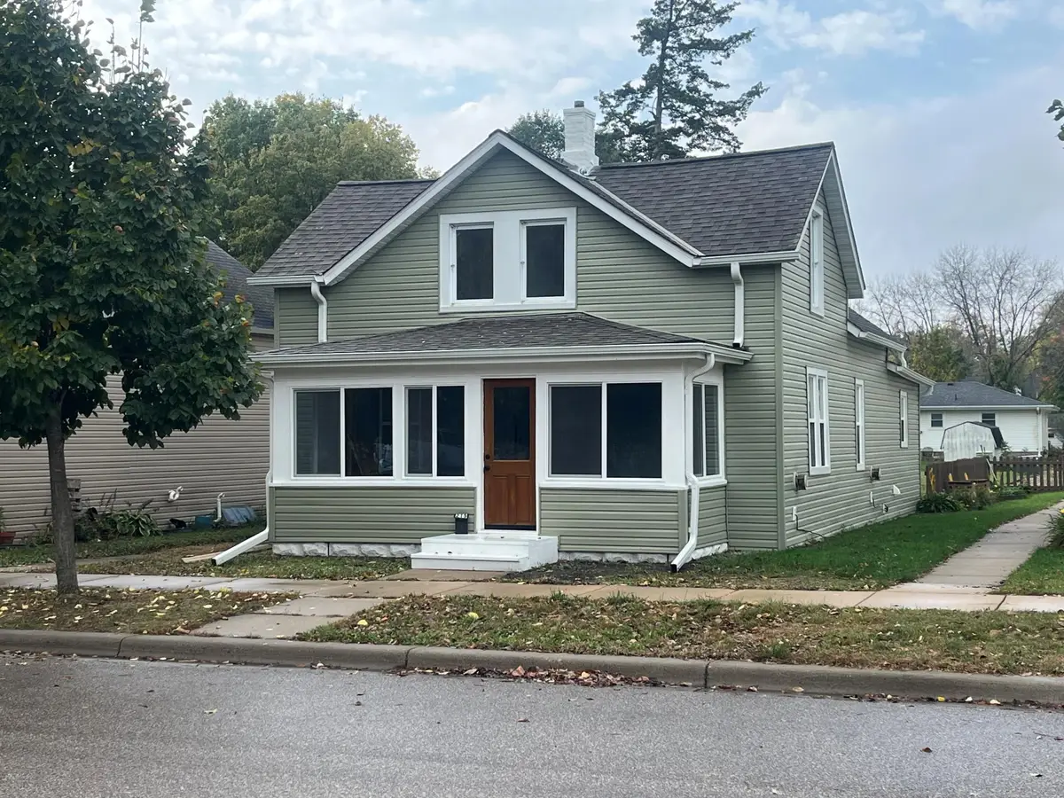 215 N Maple Street, Chaska, MN 55318 - #1