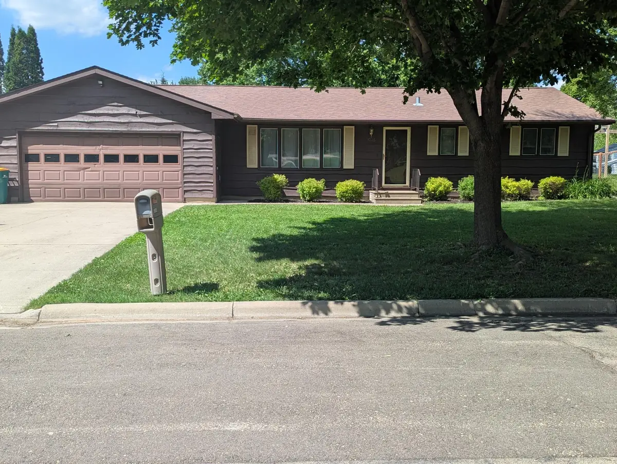 1005 Skylark Lane, Albert Lea, MN 56007 - #1
