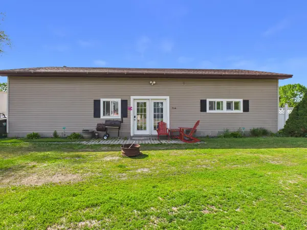 704 Getty Street S, Sauk Centre, MN 56378