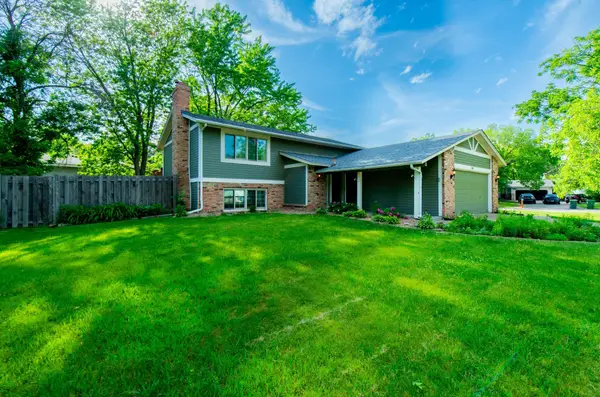 7965 Sierra Parkway, Brooklyn Park, MN 55444
