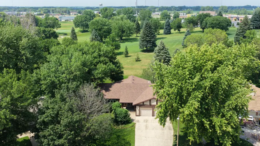 2100 4th Avenue Se, Willmar, MN 56201 - #3