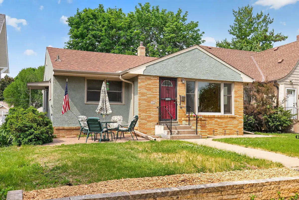 1137 Osceola Avenue, Saint Paul, MN 55105 - #1