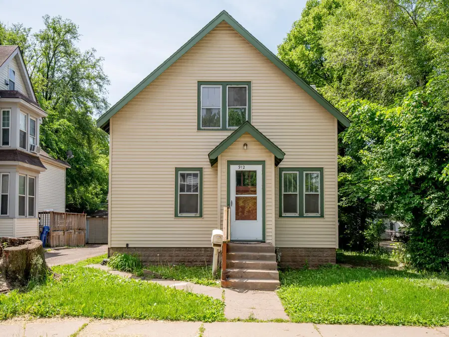 912 Fremont Avenue, Saint Paul, MN 55106 - #2