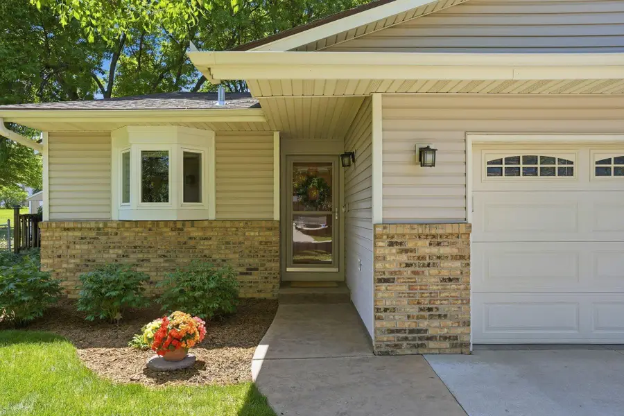 876 Curry Trail, Eagan, MN 55123 - #3