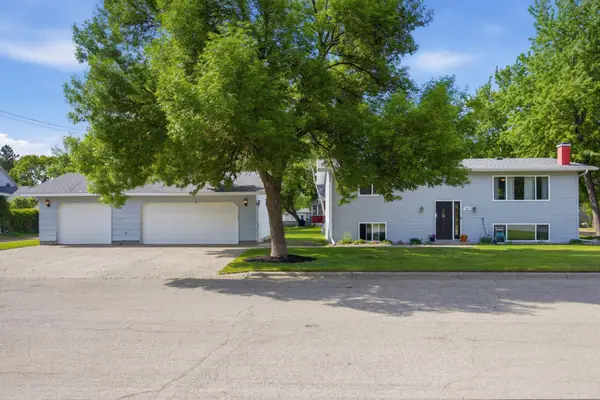 304 6th Avenue Se, Barnesville, MN 56514