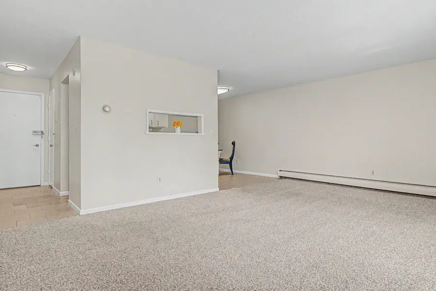 255 Westview Drive #111, Saint Paul, MN 55118 - #3