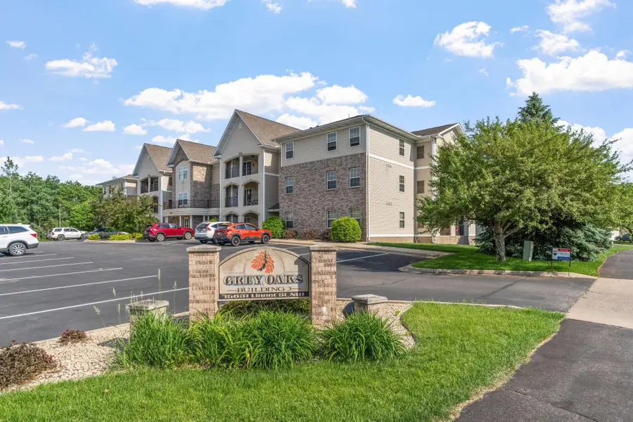 15631 Linnet Street Nw #3-202, Andover, MN 55304 - #2