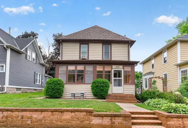 233 4th Avenue N, South Saint Paul, MN 55075