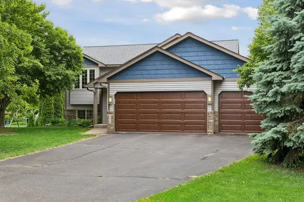 680 Lois Lane, Lino Lakes, MN 55014