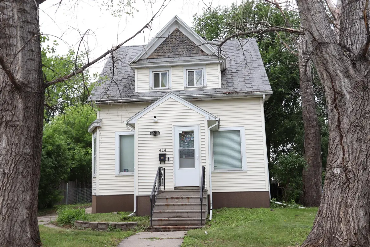 414 12th Street N, Fargo, ND 58102 - #1