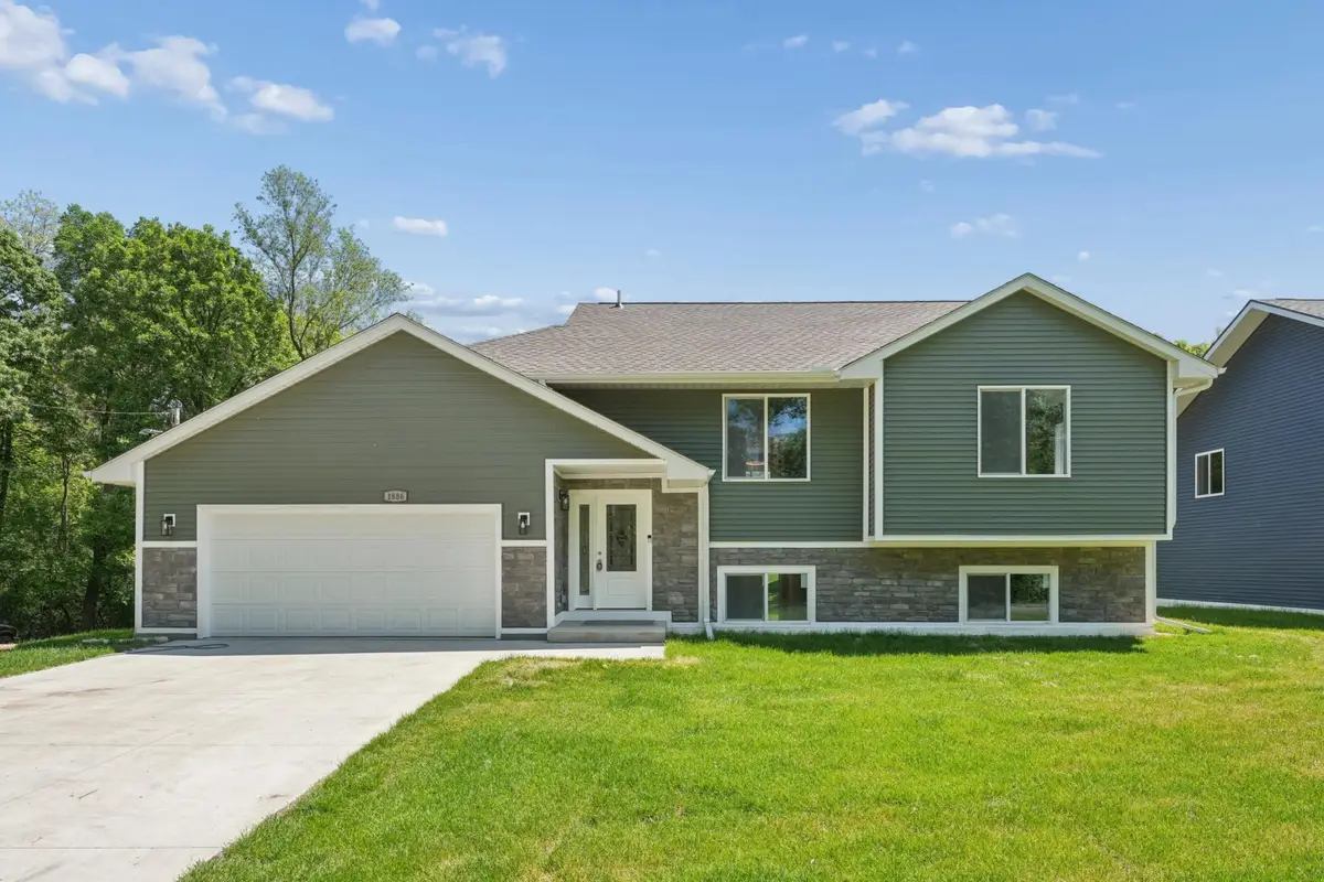 1886 Desoto Street N, Maplewood, MN 55117 - #1