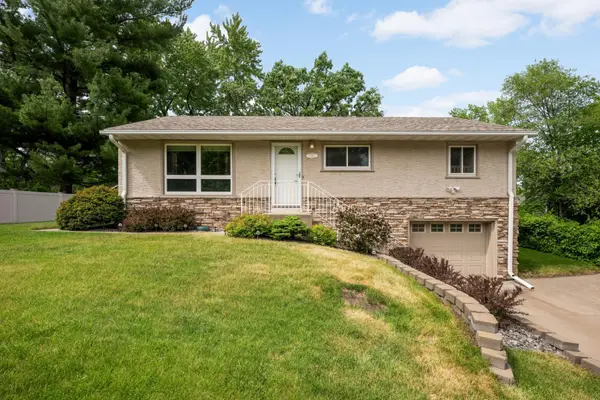 117 91st Lane Ne, Minneapolis, MN 55434