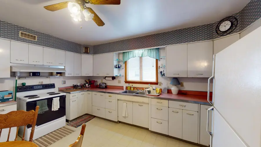 121 2nd Street N, Kiester, MN 56051 - #3