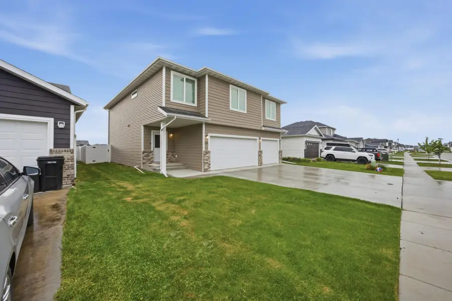 1118 Albert Court W, West Fargo, ND 58078 - #2