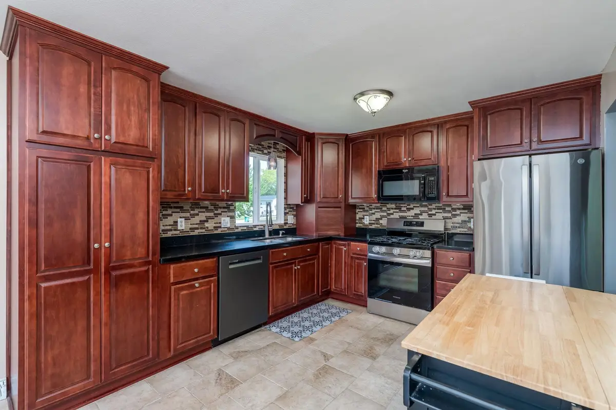 225 20th Street Nw, Owatonna, MN 55060 - #1