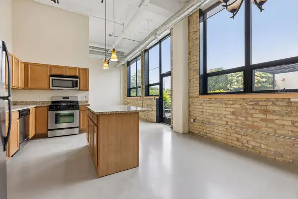 1701 Madison Street Ne #101, Minneapolis, MN 55413