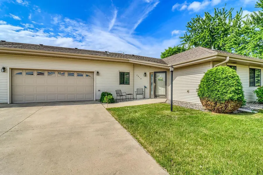 2916 12th Avenue S, Moorhead, MN 56560 - #2