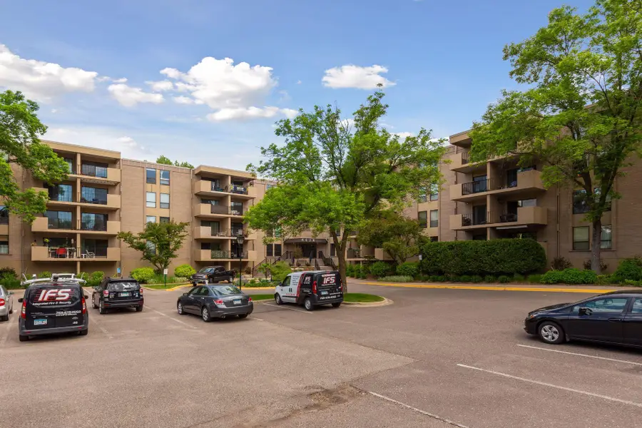 6670 Vernon Avenue S #103, Minneapolis, MN 55436 - #3