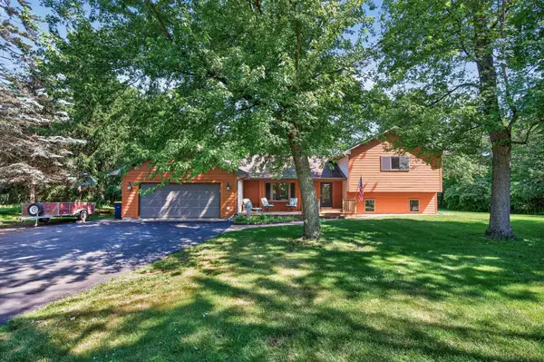 8234 257th Street, Chisago City, MN 55013