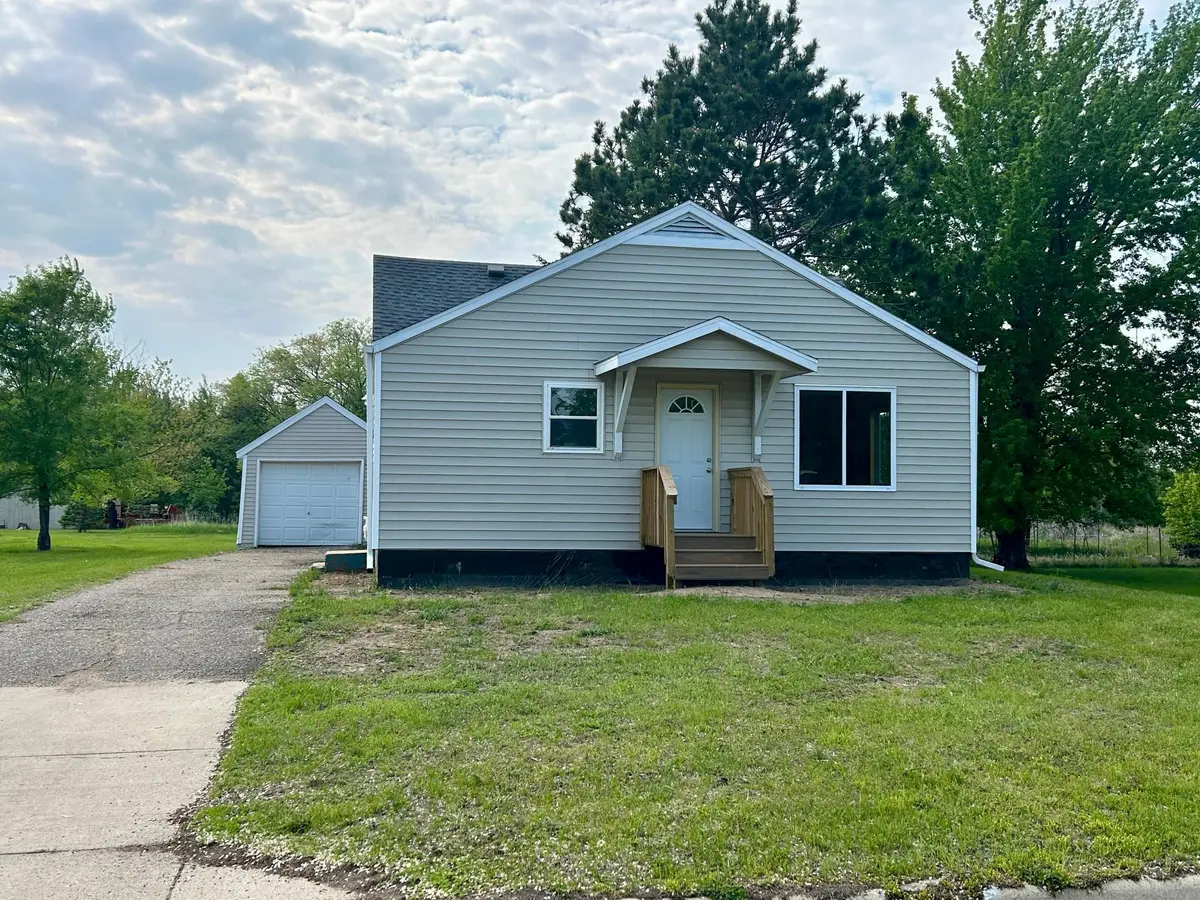 609 4th Street Nw, Wadena, MN 56482 - #1