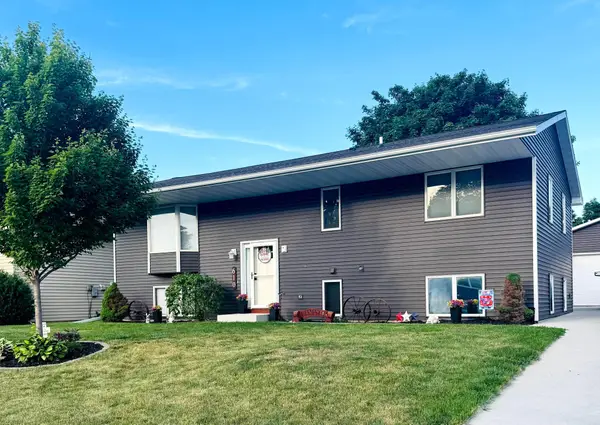 610 3rd Avenue Se, Stewartville, MN 55976