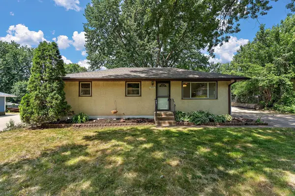 610 Grange Avenue N, Saint Paul, MN 55128