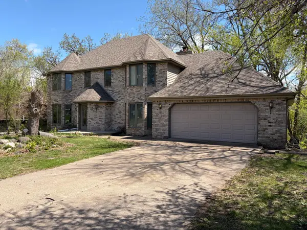 5505 Matterhorn Drive Ne, Minneapolis, MN 55432
