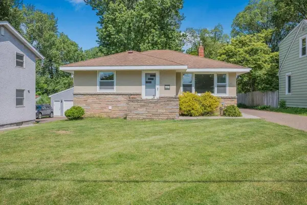 1140 Charlton Street, Saint Paul, MN 55118