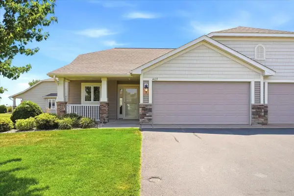 407 Cassandra Drive #33, New Richmond, WI 54017