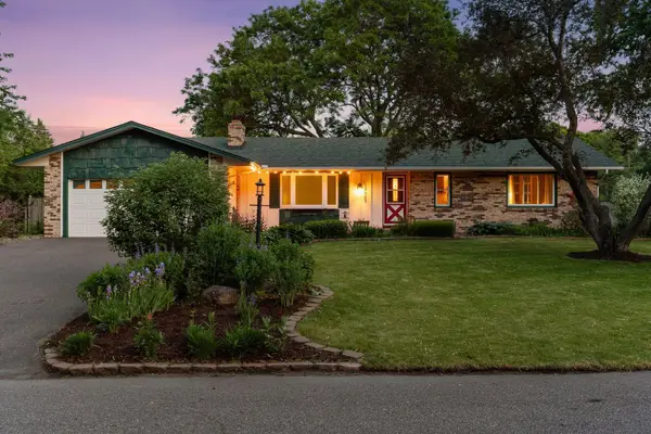 18025 28th Avenue N, Minneapolis, MN 55447