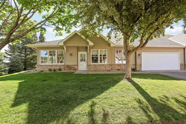 308 Hayes Drive #34, Hastings, MN 55033