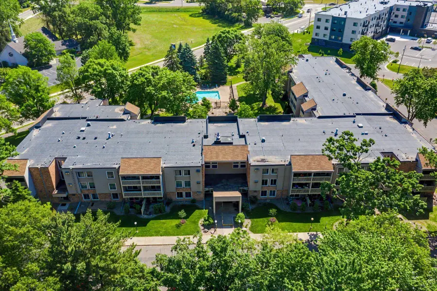 4045 Hodgson Road #107, Saint Paul, MN 55126 - #2